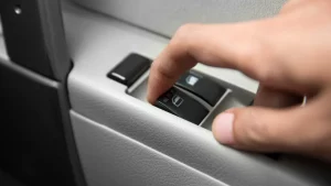 Reparación de elevalunas de automóvil